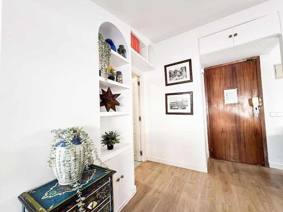 Charming Penthouse In Madrid-centro - Oso Apartment Madrid
