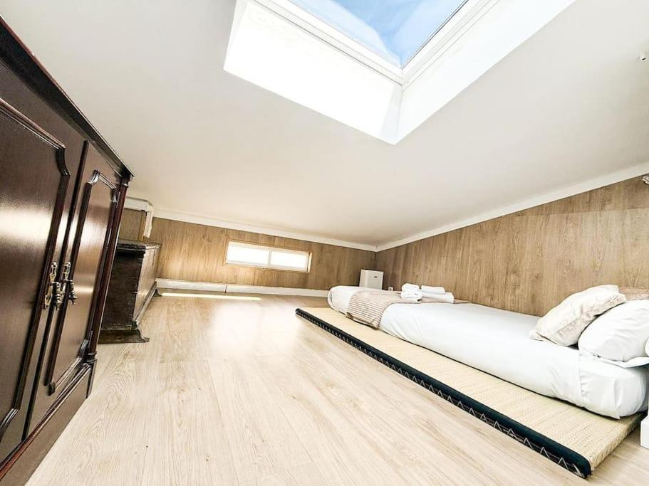 Charming Penthouse In Madrid-centro - Oso Apartment